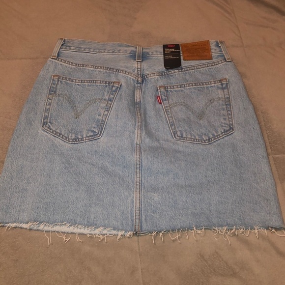 NWT Levi’s Jean skirt size 10 - Picture 5 of 7